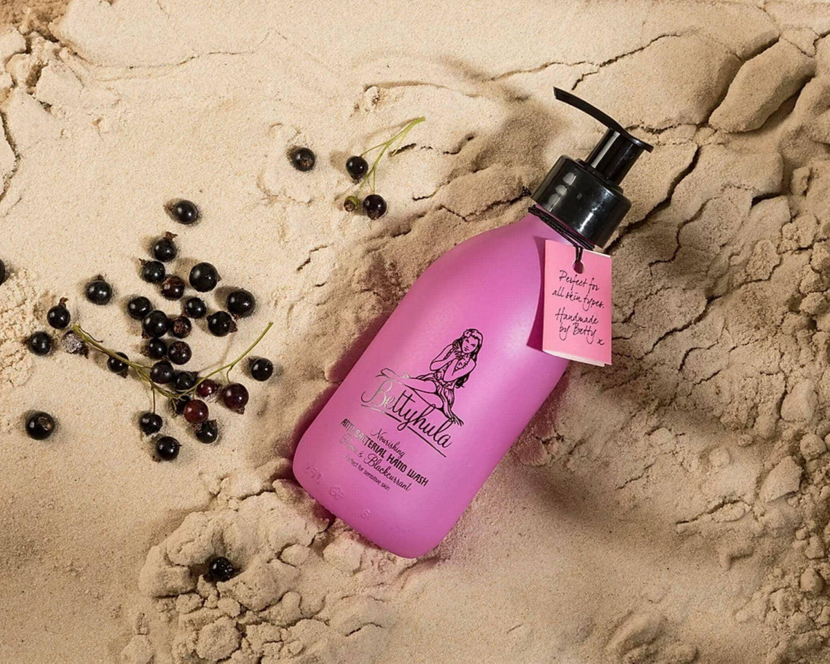 Anti-bacterial Hand Wash - Rum & Blackcurrant - 250 ml Hand Creams Foxyavenue UK