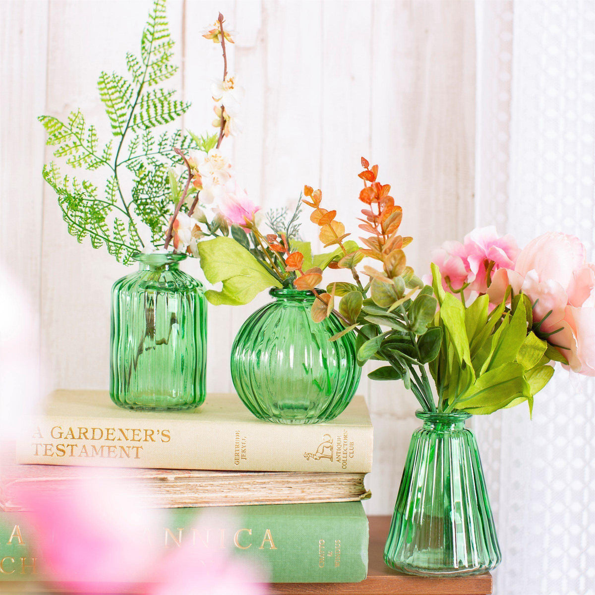 Green Glass Bud Vases - Set Of 3 HomeDecor Foxyavenue UK